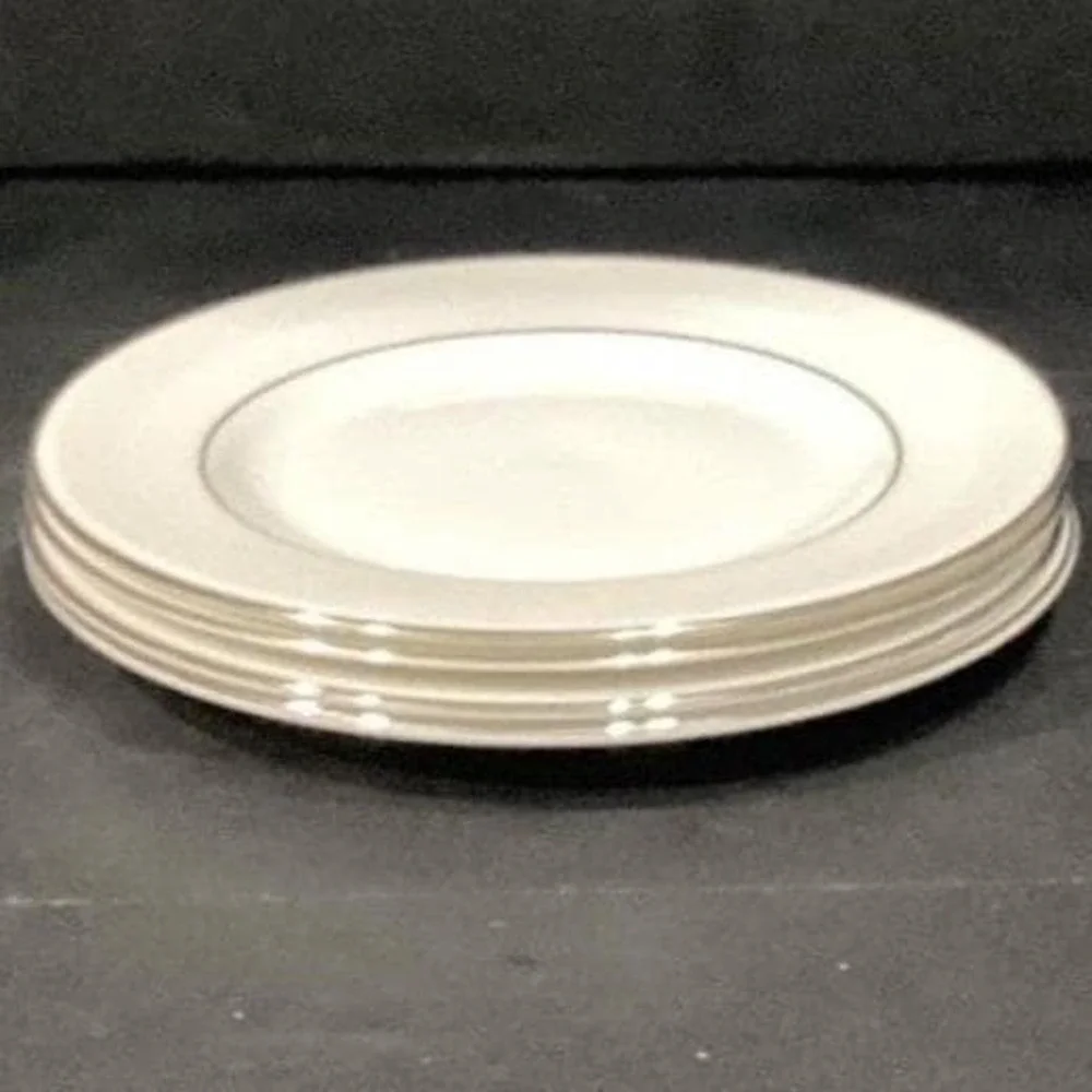 Royal Doulton Amulet Bread & Butter Plates, Set of 4 White Bone China Dinnerware